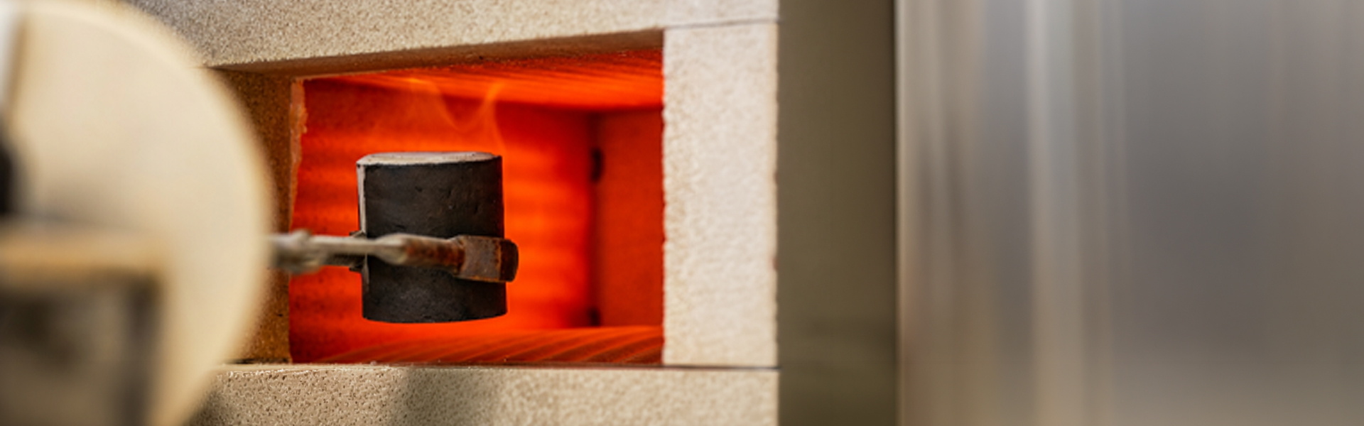 Metal & Zirconia Banner